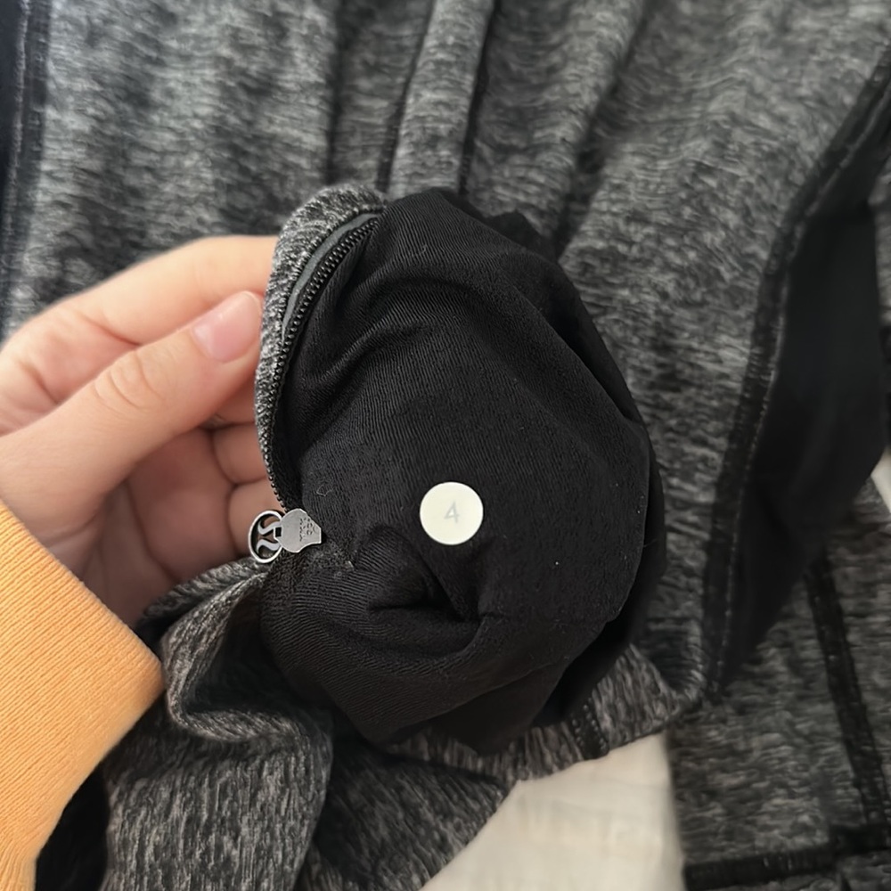 Lululemon Running Pullover. Size 4. Reflective - image 3